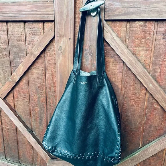 Rare! Henri Bendel Reversible Astrid Large Black Leather With Snakeskin Hobo Bag - Picture 4 of 16